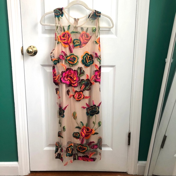 Floral embroidered dress , sleeveless Small - Picture 9 of 11